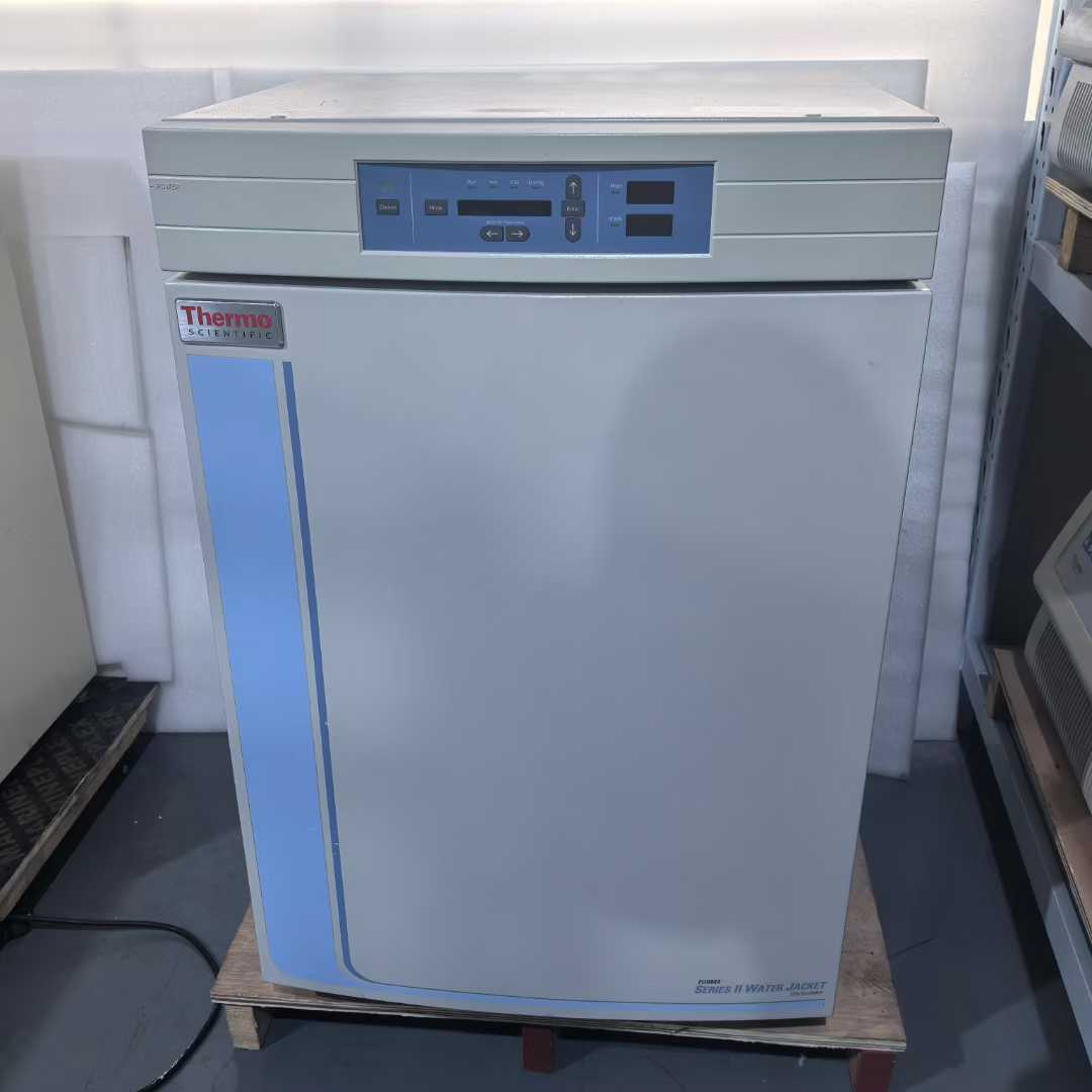 Thermo Scientific 4111 二氧化碳培养箱（二手设备）介绍